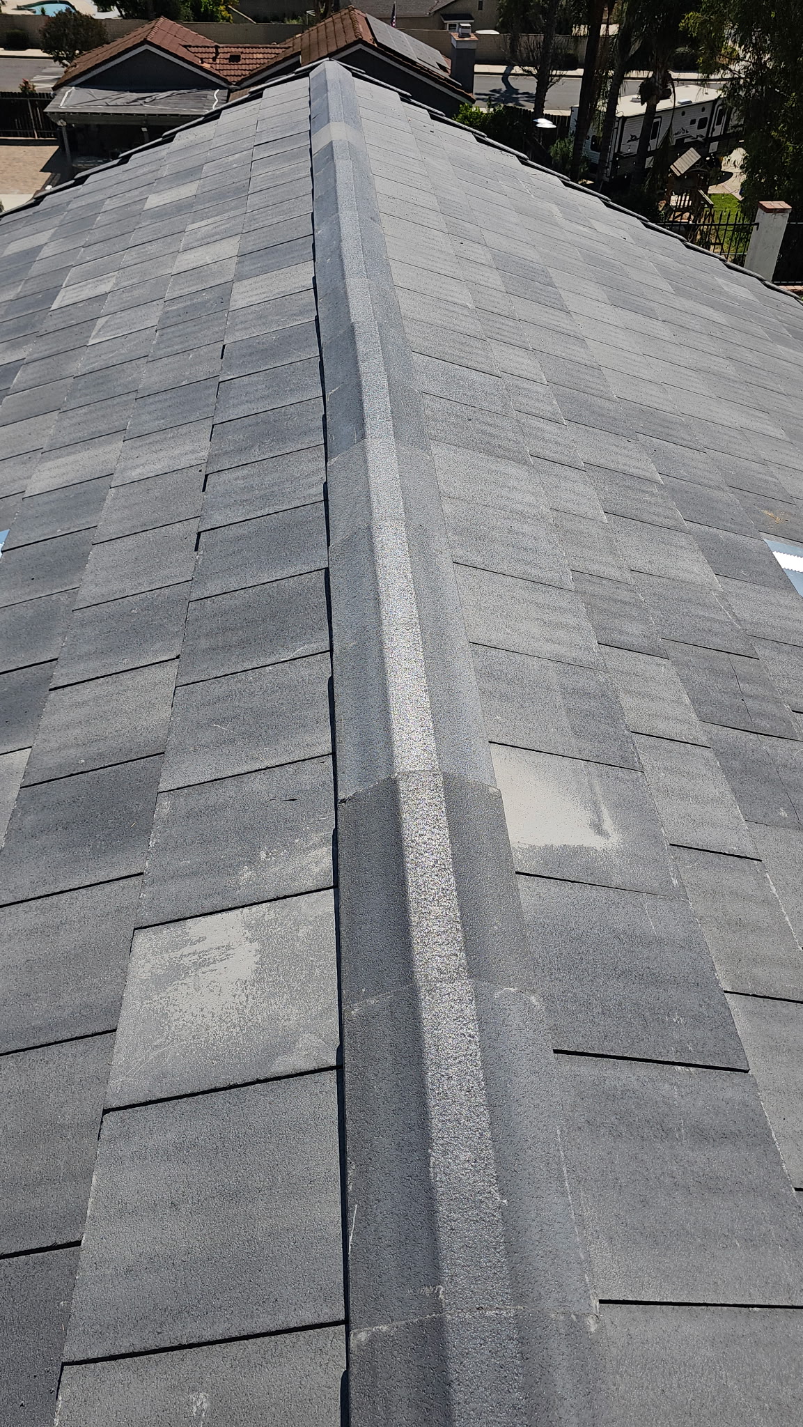 Roofing contractor in Walnut