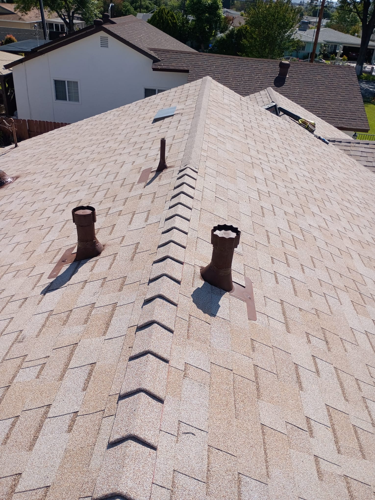 Gray shingle roof replacement mountain view IE