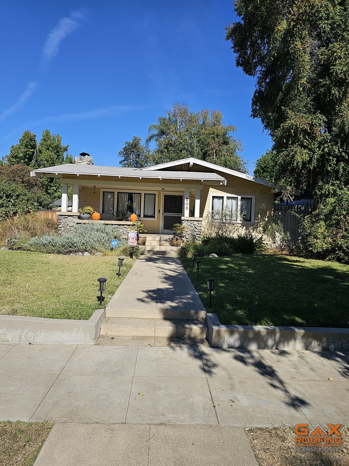 Finished roof on a Whittier, California home