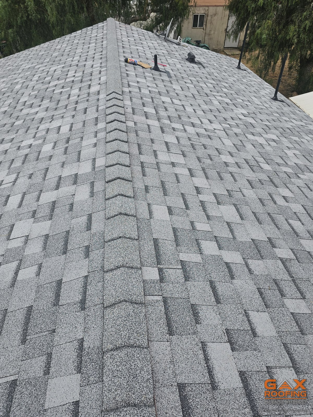 Shingle roof replacement in Montclair, California