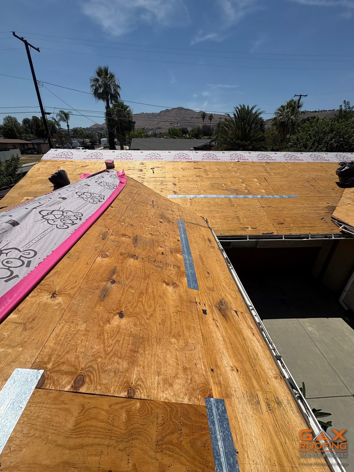 Clean prepped roof deck on a Riverside shingle replacement